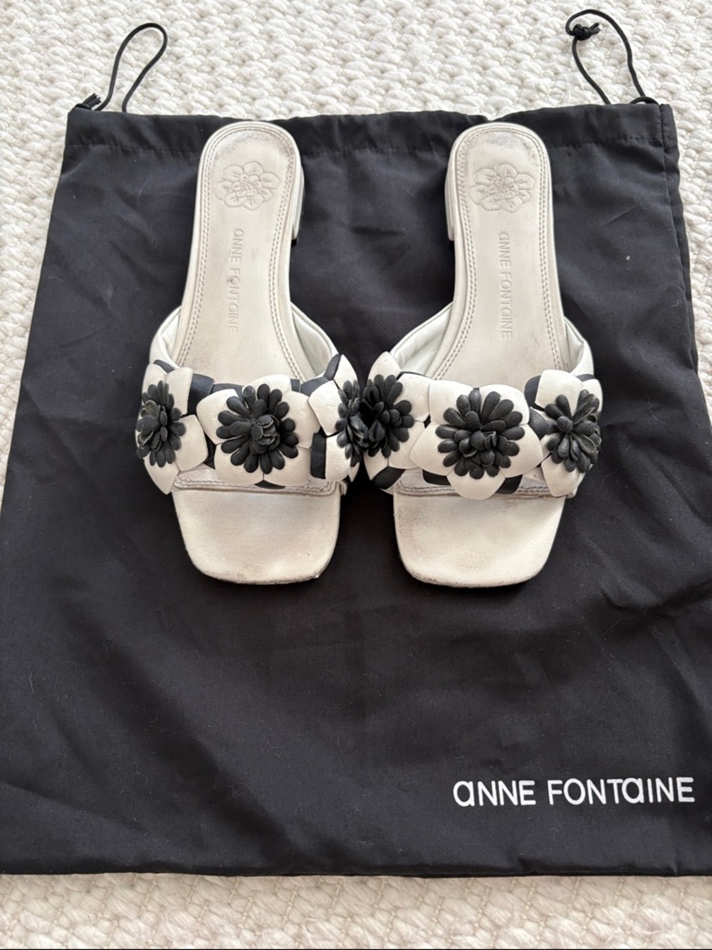Anne Fontaine White and Black Floral Leather Slide Mules 8
